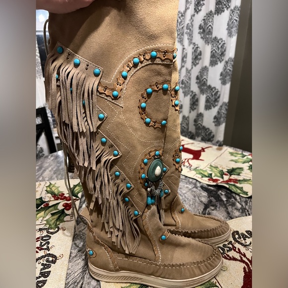 Suede boots sz 8 - Picture 4 of 6